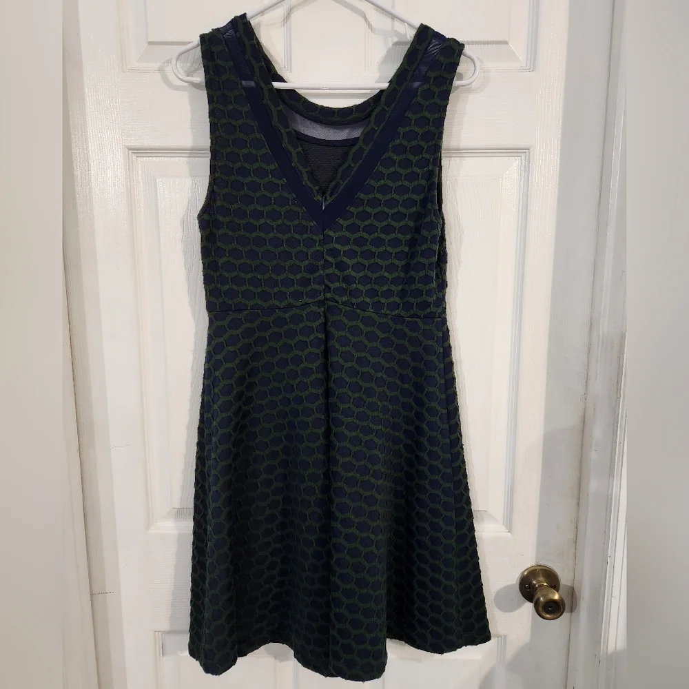 Pixley Blue and Green Casual Dress With Honeycomb Textured Pattern - Picture 4 of 12